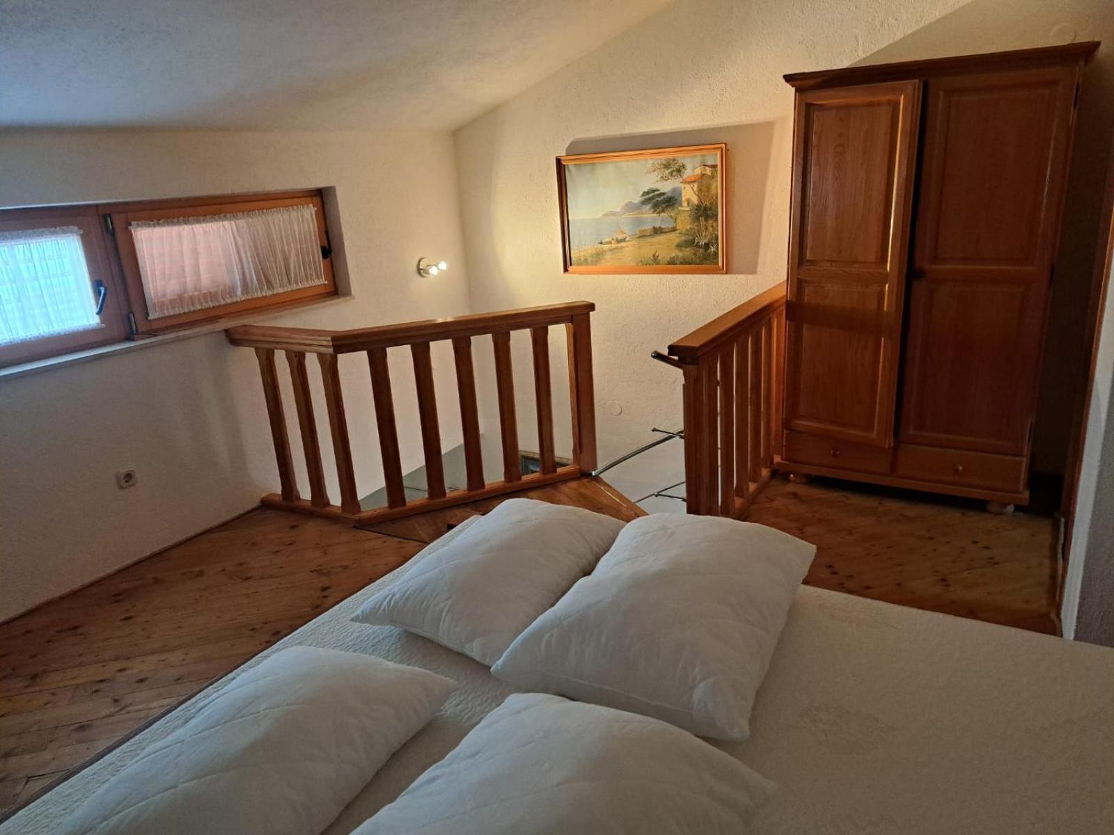 Villa Apartments Oliva Seget Vranjica Buitenkant foto