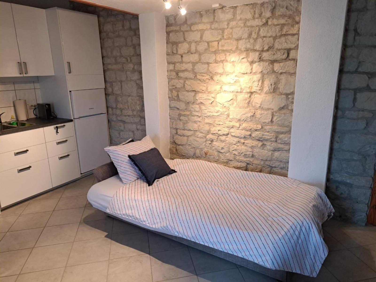 Villa Apartments Oliva Seget Vranjica Buitenkant foto